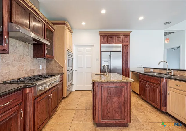 5th image of 45 Blue Heron Dr, Port Lavaca, TX 77979 | MLS# 615983