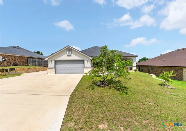 Photo 3 of Single family home for sale at 2527 Alpine Fir Dr, Harker Heights, TX 76548 | MLS# 615885 | Listing updated on 2026-07-22