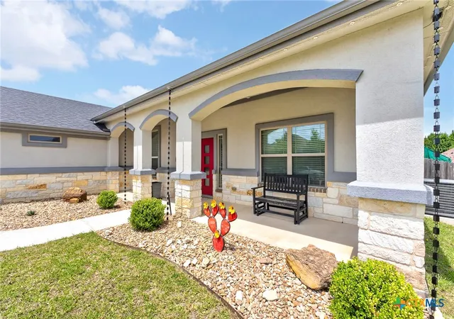 Photo 3 of Single family home for sale at 2527 Alpine Fir Dr, Harker Heights, TX 76548 | MLS# 615885 | Listing updated on 2026-07-22