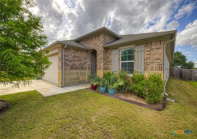 4th image of 809 Nodding Nixie, Seguin, TX 78155 | MLS# 615616