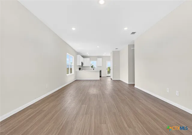 4th image of 1102 Sky Summit Ct, Belton, TX 76513 | MLS# 614476