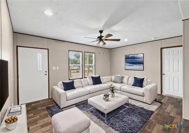 1st image of 305 S 6th St, Buckholts, TX 76518 | MLS# 616062