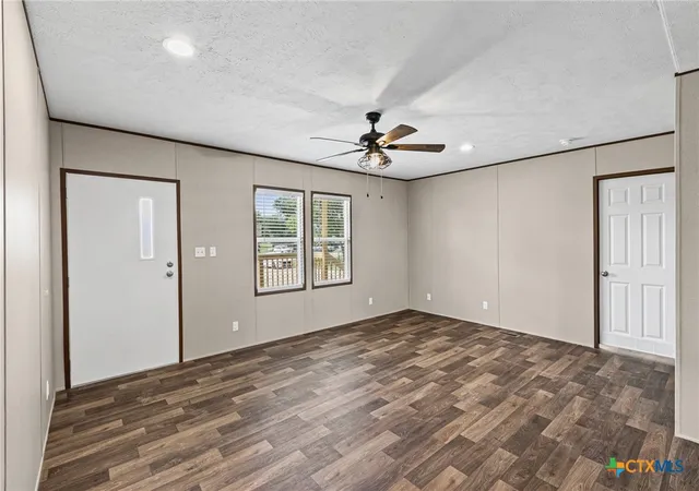 2nd image of 305 S 6th St, Buckholts, TX 76518 | MLS# 616062