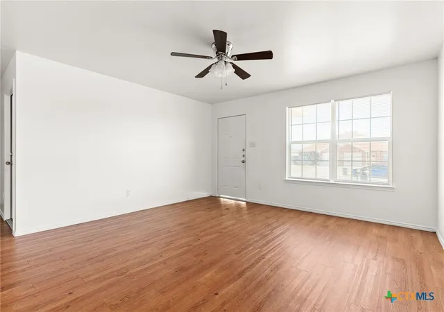 Listing Photo 4 - Condo for sale in building located at 6211 Temora Loop, Killeen, TX 76549