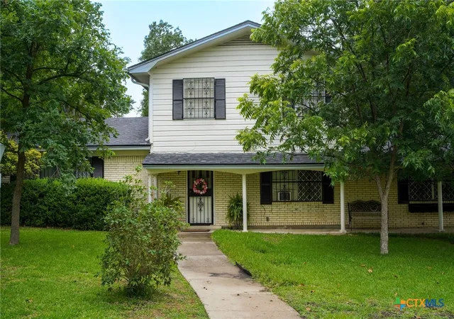 Photo 3 of Single family home for sale at 212 Highland Oaks Dr, Harker Heights, TX 76548 | MLS# 616073 | Listing updated on 2026-07-27