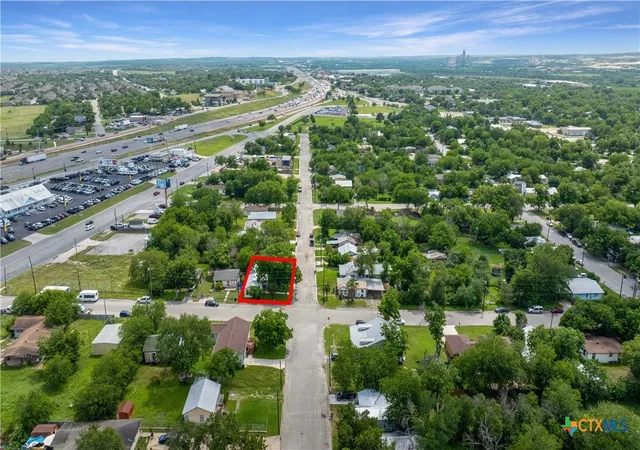 41st image of 414 Orange Ave, New Braunfels, TX 78130 | MLS# 615960