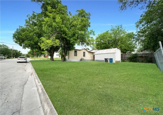 5th image of 414 Orange Ave, New Braunfels, TX 78130 | MLS# 615960