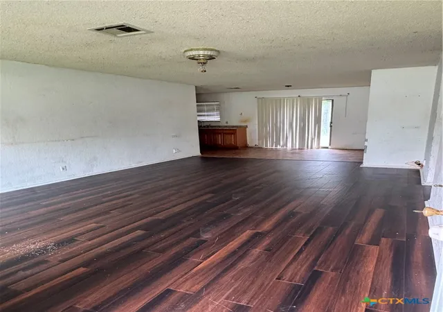 3rd image of 1128 Lindsey Cir, Belton, TX 76513 | MLS# 615287