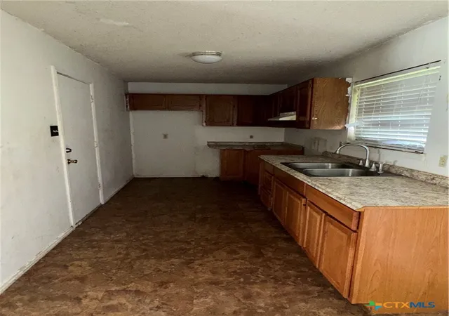 5th image of 1128 Lindsey Cir, Belton, TX 76513 | MLS# 615287