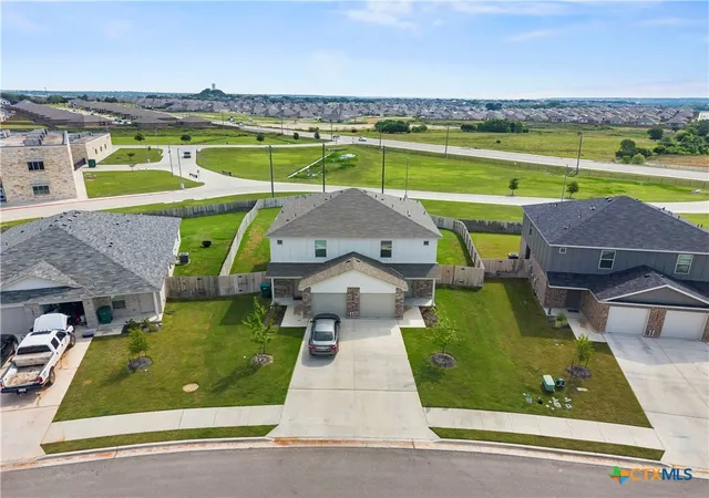 Listing Photo 5 - Condo for sale in building located at 1809 Tejas Trl, Harker Heights, TX 76548