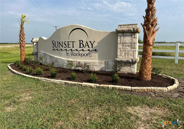38th image of 125 Dockside Dr, Rockport, TX 78382 | MLS# 616209