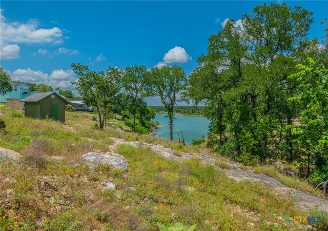 Homes for sale in Belton, TX | 2249 Prickley Pear Rd, Belton, TX 76513 | MLS# 615984