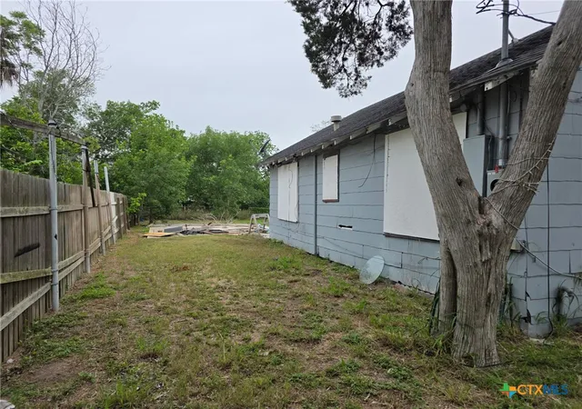 2nd image of 2107 N Levi St, Victoria, TX 77901 | MLS# 616326