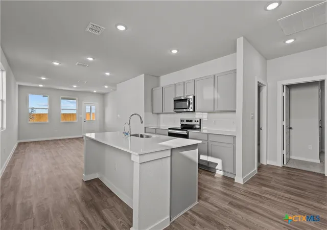 Photo 4 of Sale Pending at 4302 Hobbiton Way, New Braunfels, TX 78130 | MLS# 616354 | Listing updated on 2026-10-05