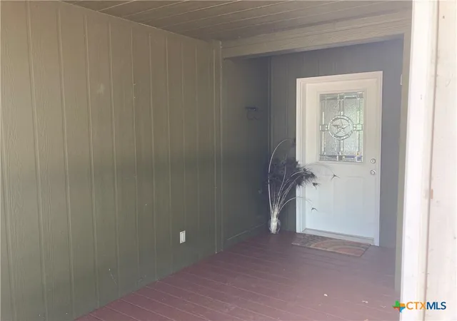 2nd image of 800 Thurman Rd, San Marcos, TX 78666 | MLS# 616084