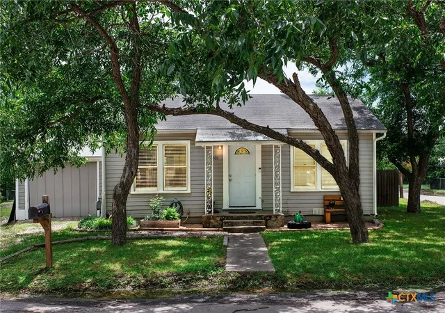 Homes for sale in Seguin, TX | 503 Bruns St, Seguin, TX 78155 | MLS# 615596