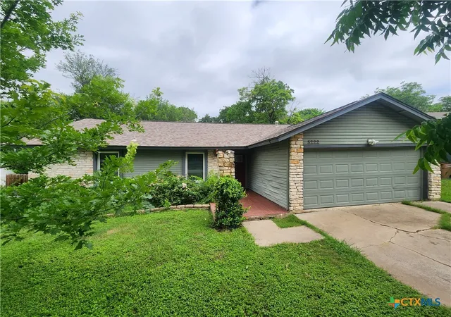 3rd image of 5222 Pine Pl, Austin, TX 78744 | MLS# 616107