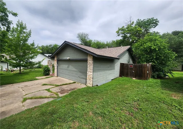 5th image of 5222 Pine Pl, Austin, TX 78744 | MLS# 616107