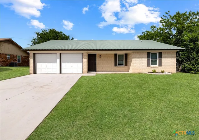 Homes for sale in Copperas Cove, TX | 111 E Hogan Dr, Copperas Cove, TX 76522 | MLS# 616597