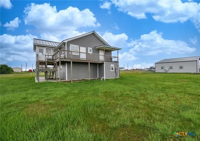 Homes for sale in Palacios, TX | 90 Bluefish Ln, Palacios, TX 77465 | MLS# 616705