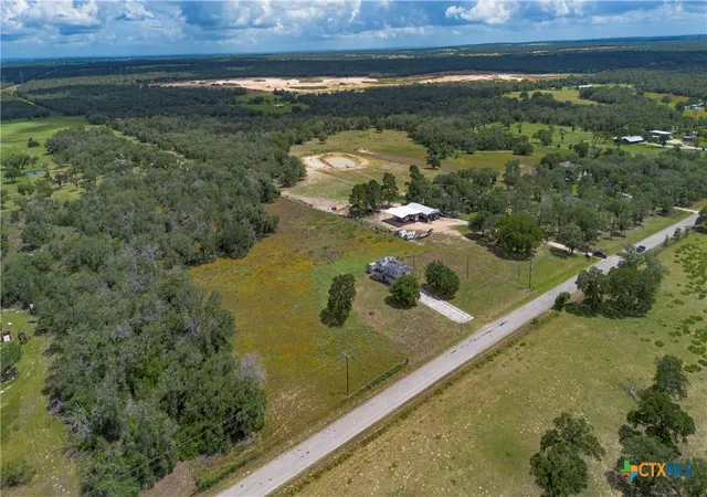 Homes for sale in Stockdale, TX | 84 Longhorn Rd, Stockdale, TX 78160 | MLS# 616741