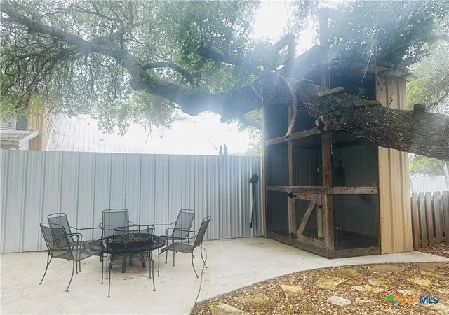 Homes for sale in Inez, TX | 693 Garcitas Creek Rd, Inez, TX 77968 | MLS# 616271