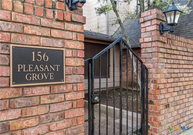 2nd image of 156 Pleasant Grove Ln, Waco, TX 76712 | MLS# 616894