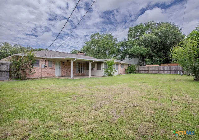 Homes for sale in Victoria, TX | 111 Dover Dell Ln, Victoria, TX 77904 | MLS# 616884