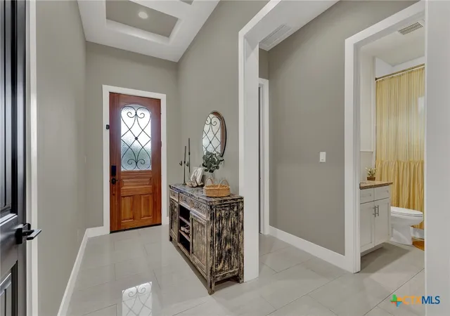 Photo 2 of Single family home for sale at 627 Hummingbird Hl, Canyon Lake, TX 78133 | MLS# 616814 | Listing updated on 2026-07-13