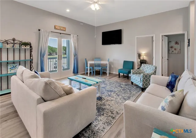 Homes for sale in Rockport, TX | 139 Paradise Dr, Rockport, TX 78328 | MLS# 616134