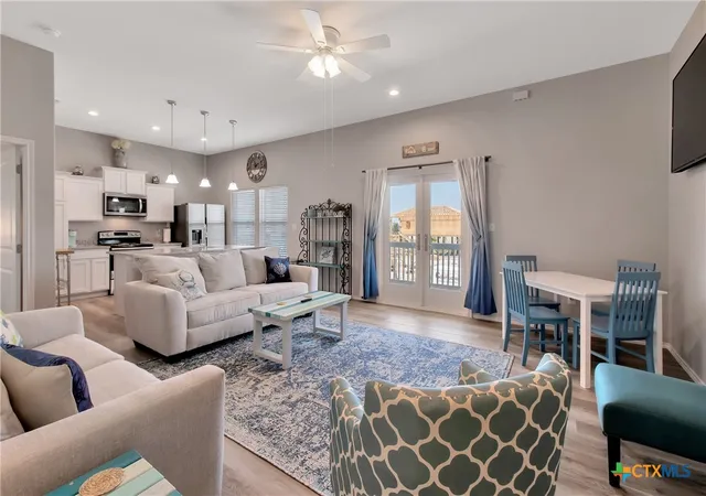 Homes for sale in Rockport, TX | 139 Paradise Dr, Rockport, TX 78328 | MLS# 616134