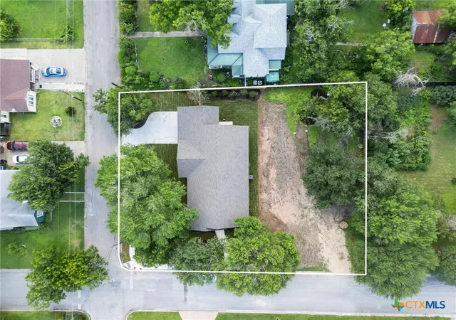 35th image of 608 Cibilo, Lockhart, TX 78644 | MLS# 617005