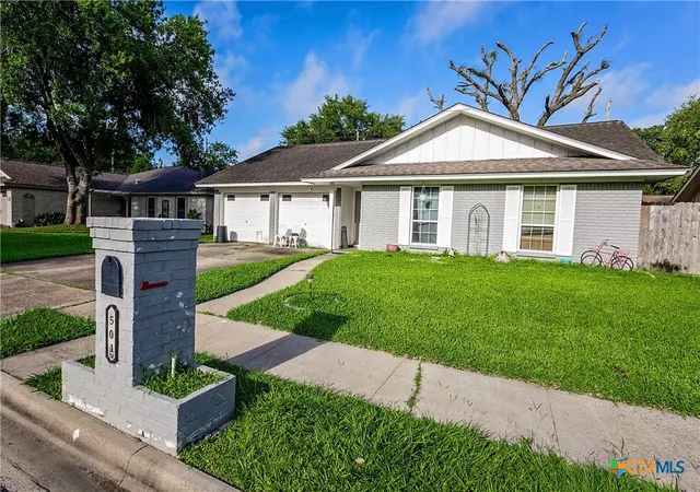 Photo 2 of Single family home for sale at 501 Magdalena Dr, Victoria, TX 77904 | MLS# 616955 | Listing updated on 2026-07-10
