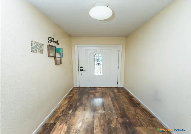 Photo 3 of Single family home for sale at 501 Magdalena Dr, Victoria, TX 77904 | MLS# 616955 | Listing updated on 2026-07-10