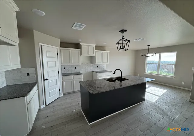 Photo 3 of Single family home for sale at 3103 Atascosa Dr, Temple, TX 76501 | MLS# 617036 | Listing updated on 2026-07-21
