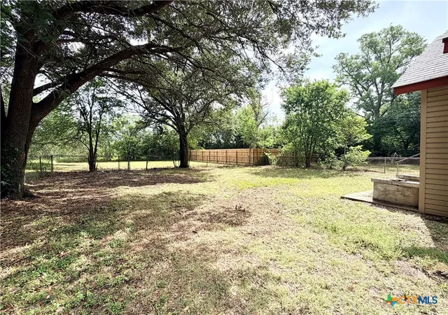 4th image of 702 E 18Th St, Cameron, TX 76520 | MLS# 617049