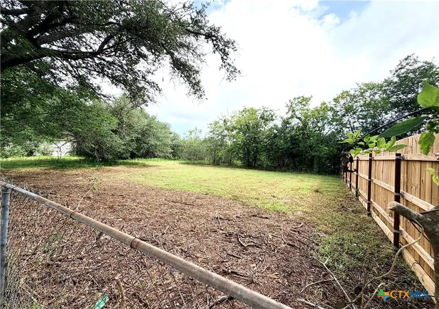 5th image of 702 E 18Th St, Cameron, TX 76520 | MLS# 617049