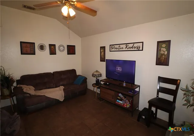 23rd image of 3015 Cantabrian Dr, Killeen, TX 76542 | MLS# 617065