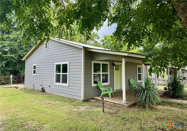 Homes for sale in Llano, TX | 708 Sheffield Ave, Llano, TX 78643 | MLS# 617090