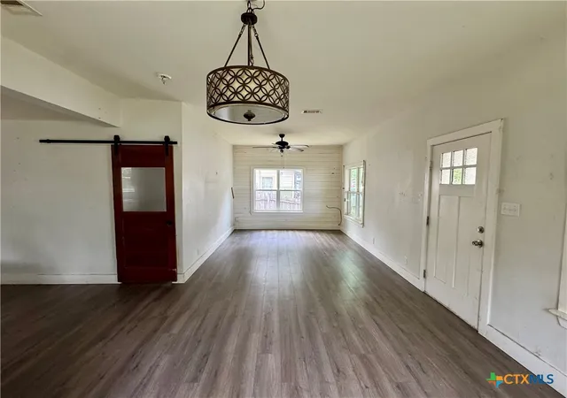 4th image of 708 Sheffield Ave, Llano, TX 78643 | MLS# 617090