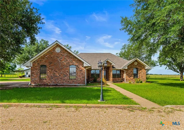 Single family home for sale at 11077 County Rd 440, Thorndale, TX 76577 | MLS# 617021