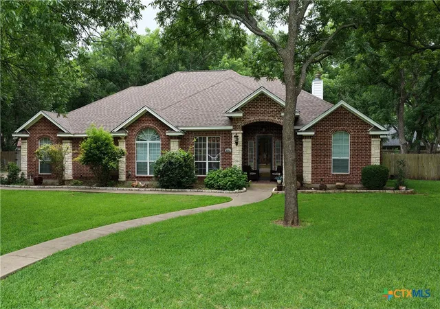 2nd image of 8803 Hampton South Ct, Granbury, TX 76049 | MLS# 617127