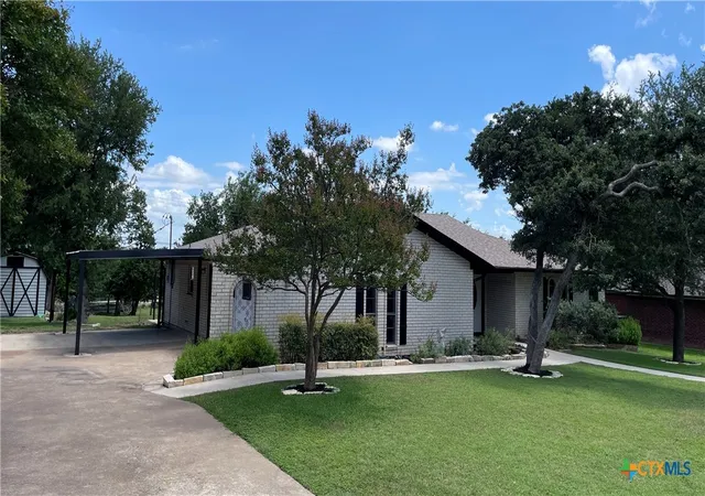 2nd image of 17 Oakmont Cir, Belton, TX 76513 | MLS# 617192