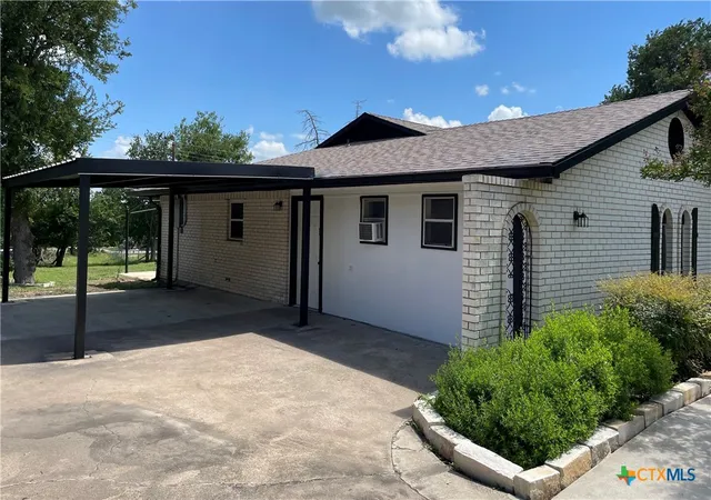 Homes for sale in Belton, TX | 17 Oakmont Cir, Belton, TX 76513 | MLS# 617192