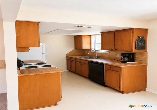 Homes for sale in Copperas Cove, TX | 106 Saddle Dr, Copperas Cove, TX 76522 | MLS# 616959