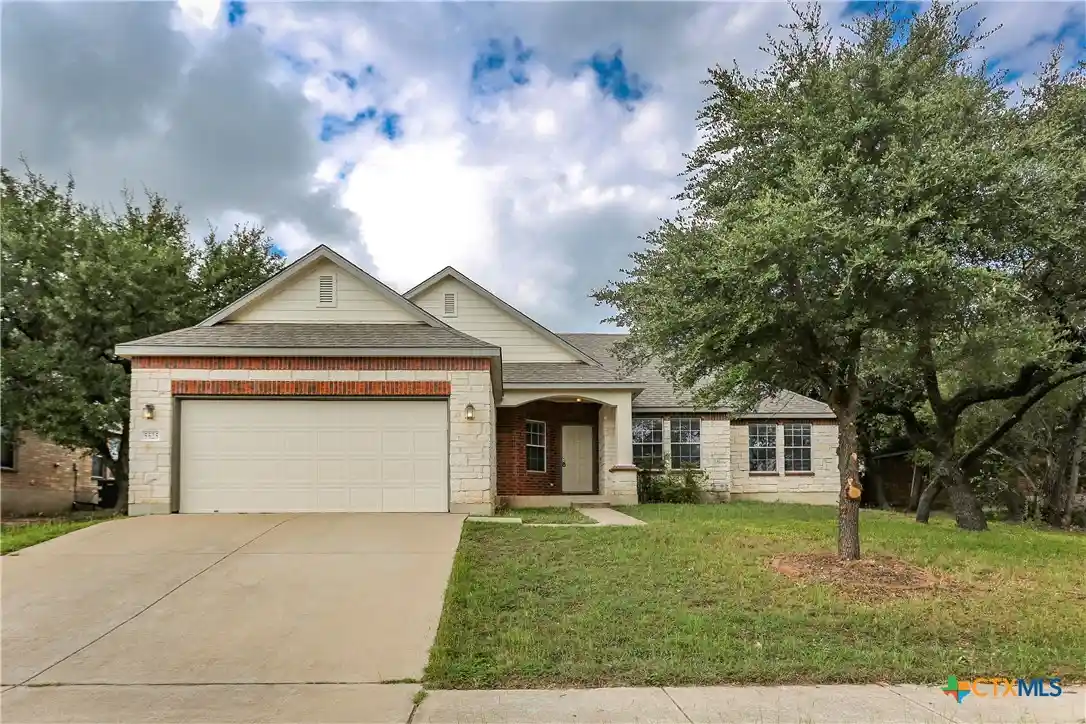 Photo 1 of Single family home for sale at 5525 Sulfur Spring Dr, Killeen, TX 76542 | MLS# 617225 | Listing updated on 2026-10-15