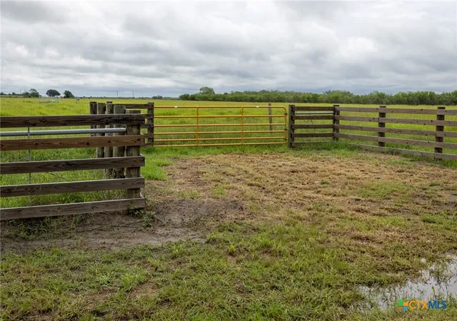 Photo 4 of House for sale at 901 Walker Rd, Goliad, TX 77963 | MLS# 616808 | Listing updated on 2026-06-18