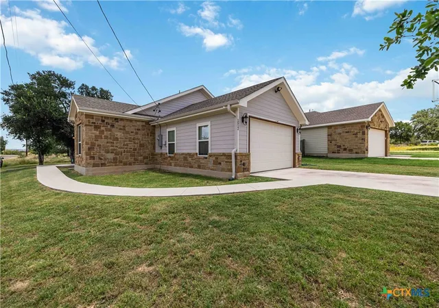 Homes for sale in Granite Shoals, TX | 1512 Stonecrest Dr, Granite Shoals, TX 78654 | MLS# 617226