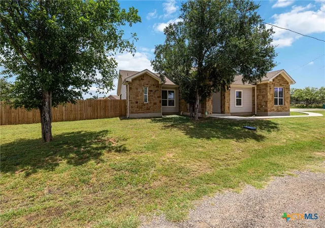 Homes for sale in Granite Shoals, TX | 1512 Stonecrest Dr, Granite Shoals, TX 78654 | MLS# 617226