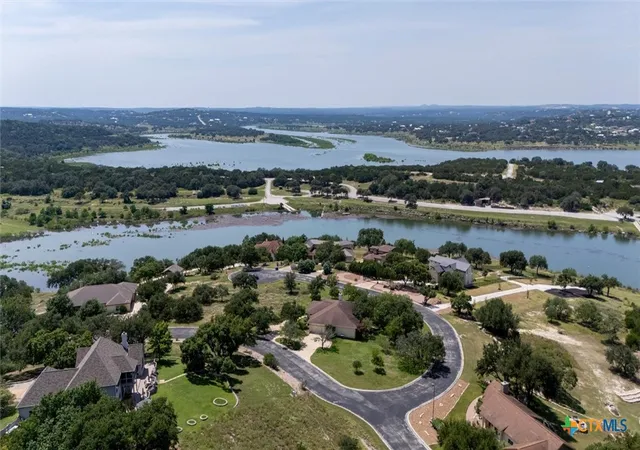 Homes for sale in Canyon Lake, TX | 1443 Kings Cove Dr, Canyon Lake, TX 78133 | MLS# 617251